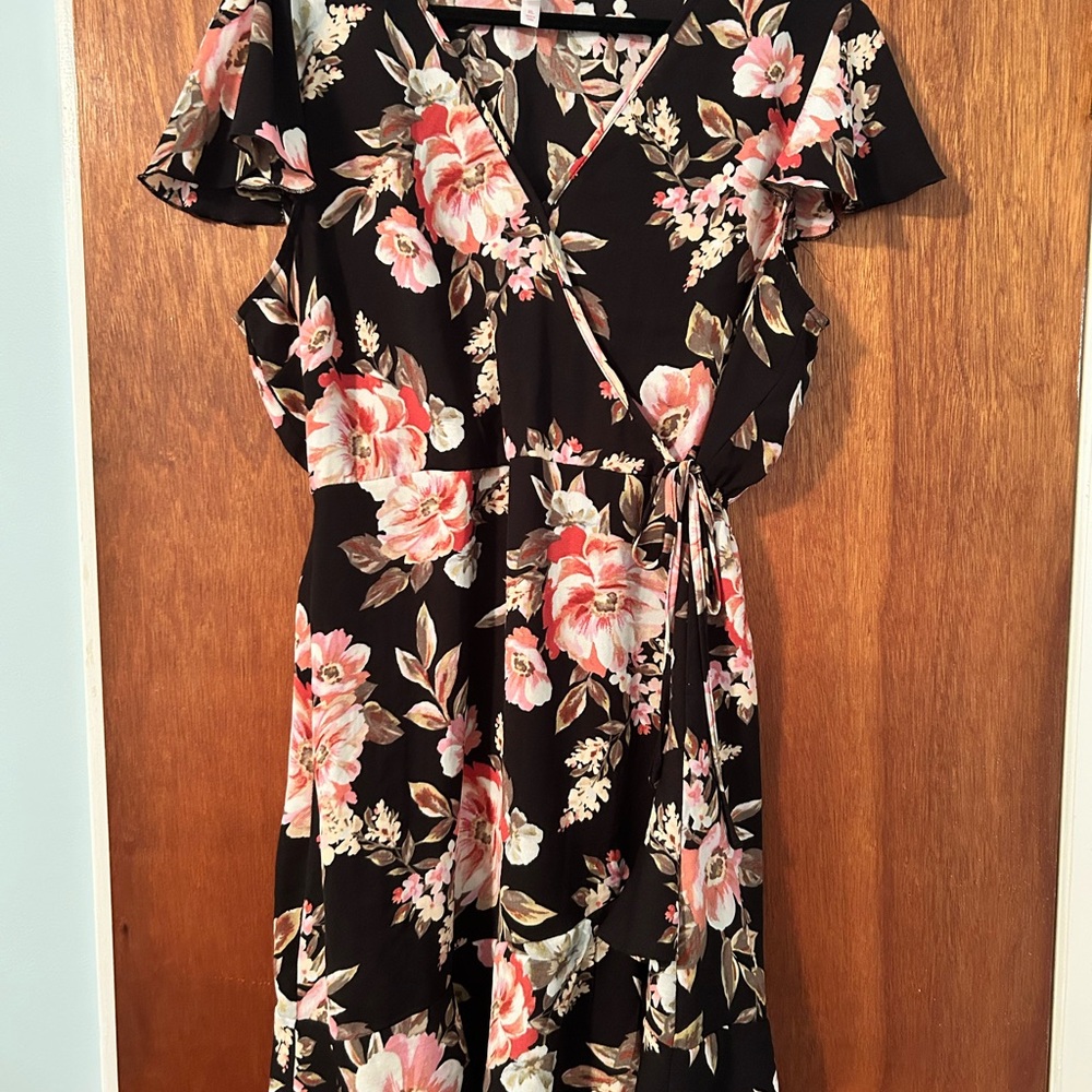 Xhilaration Pink and Orange Flutter Sleeve Midi Dress